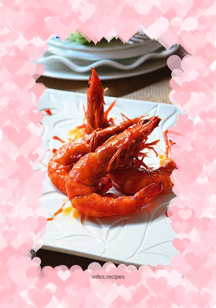 Bamboo shrimp in tomato sauce