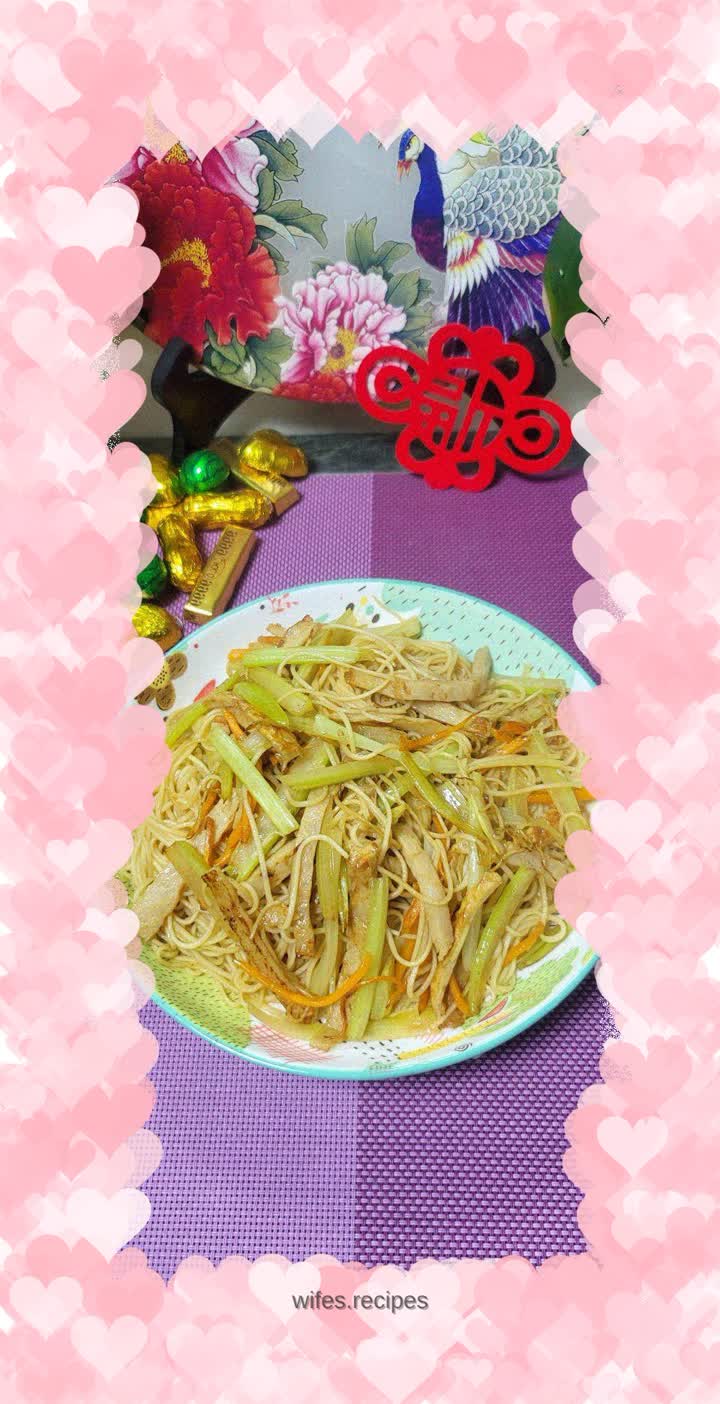 Meatloaf and Celery Fried Noodles