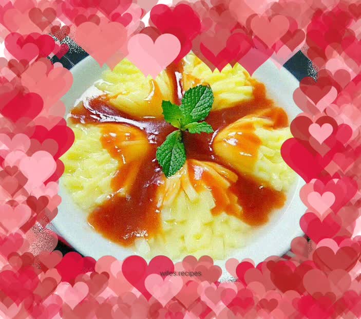 Braised tamagoyaki in sauce