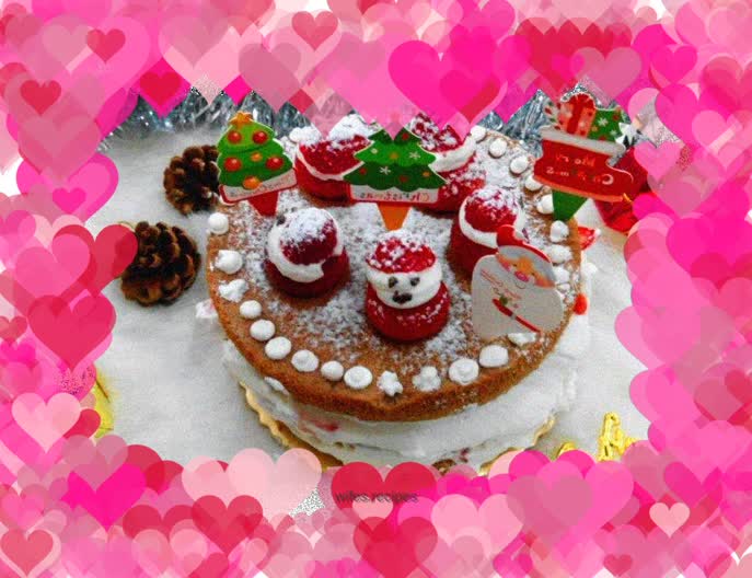 Naked cake full of Christmas spirit