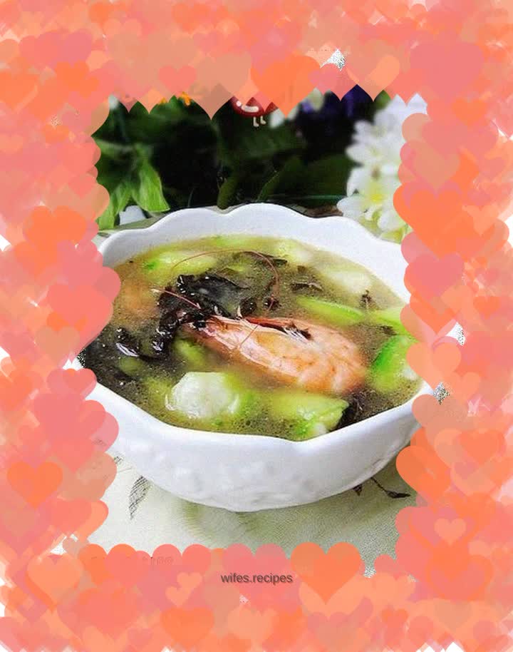 Seaweed and Luffa Soup