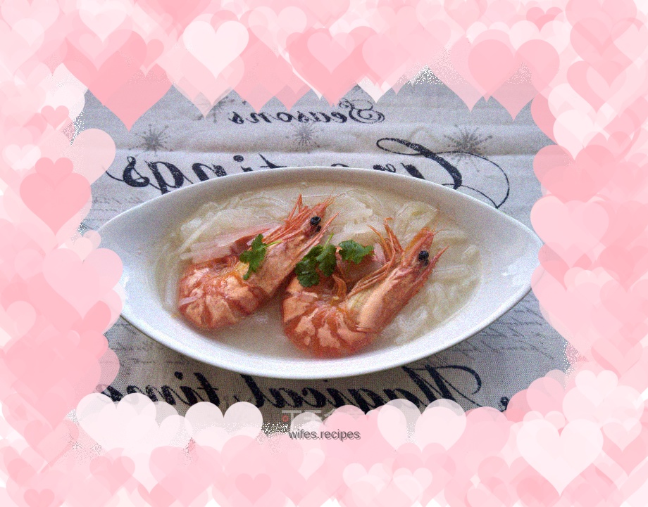 Shredded shrimps and radish - clearing up after the holidays and clearing up the fire