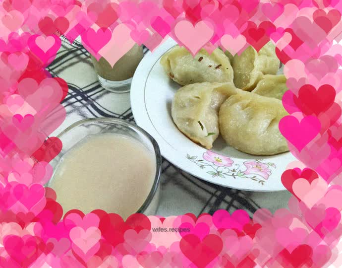 Carrot vegetable dumplings are best paired with walnut and peanut sauce