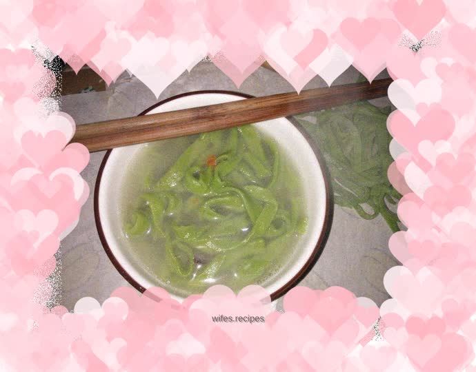 Spinach noodles