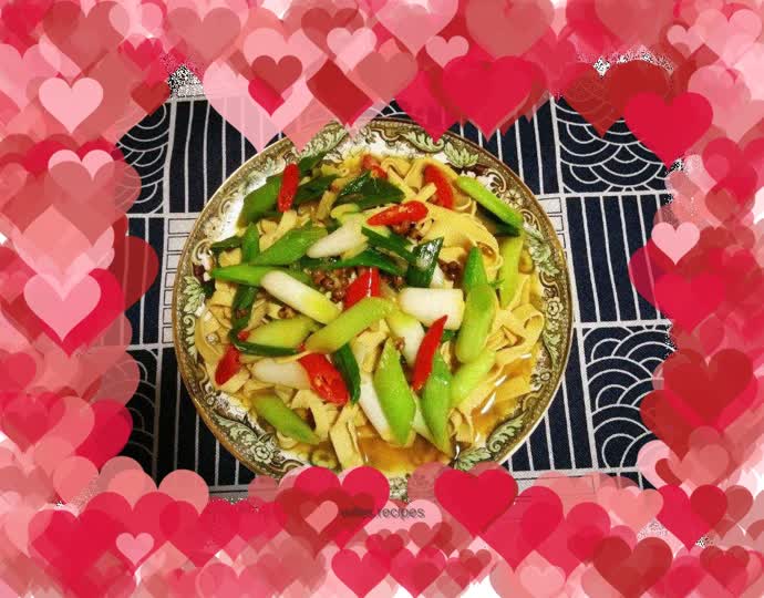 Stir-fried garlic sprouts