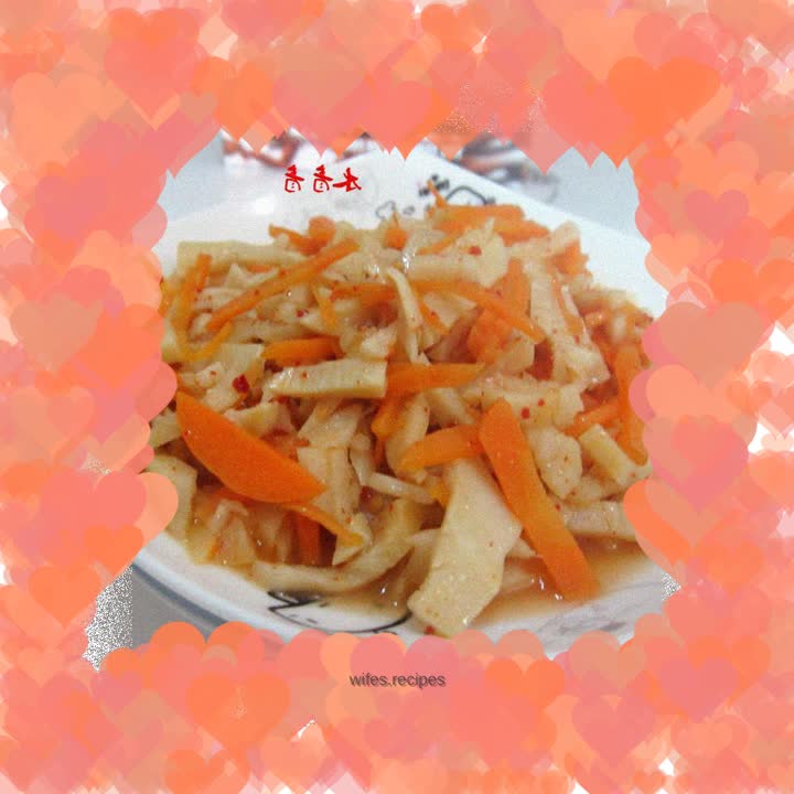 Stir-fried spring bamboo shoots with carrots