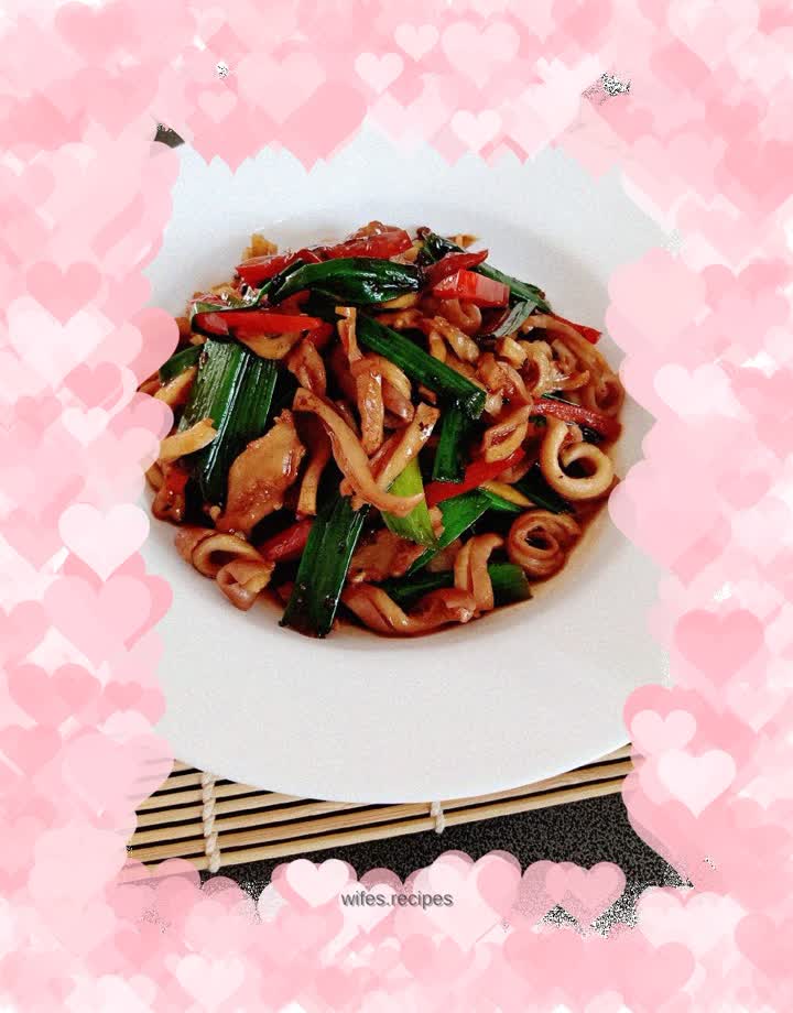 Stir-fried pork belly with garlic