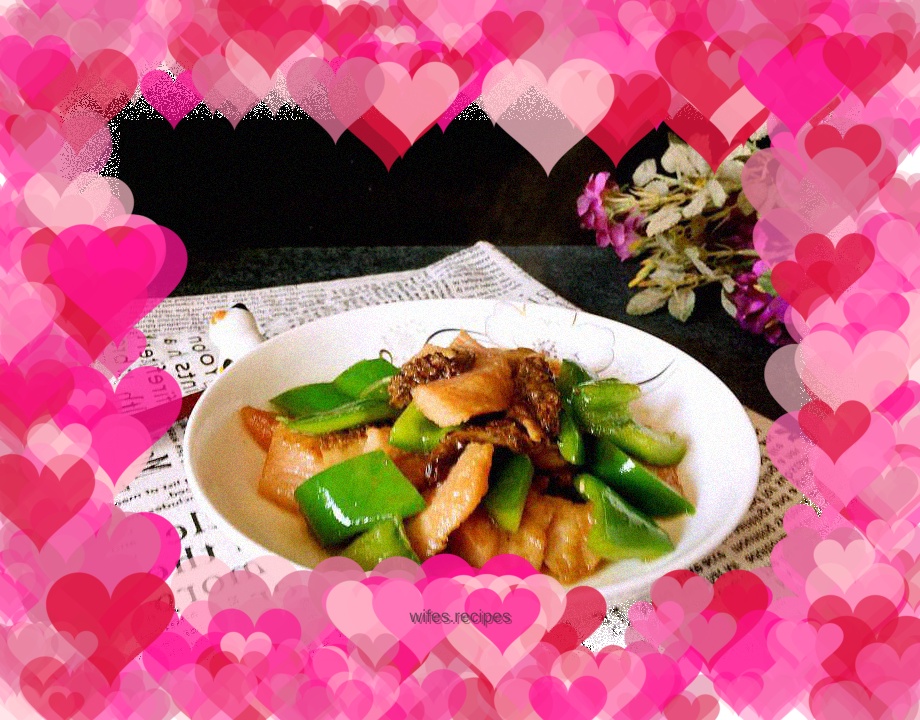 Stir-fried pine meat with green pepper and morels