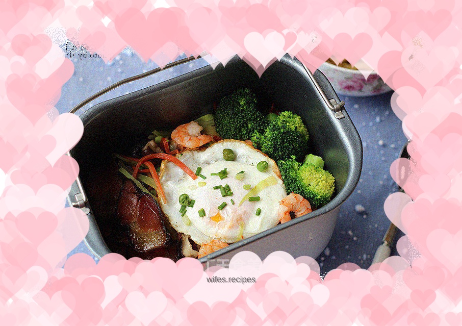 Stone pot rice with extra ingredients