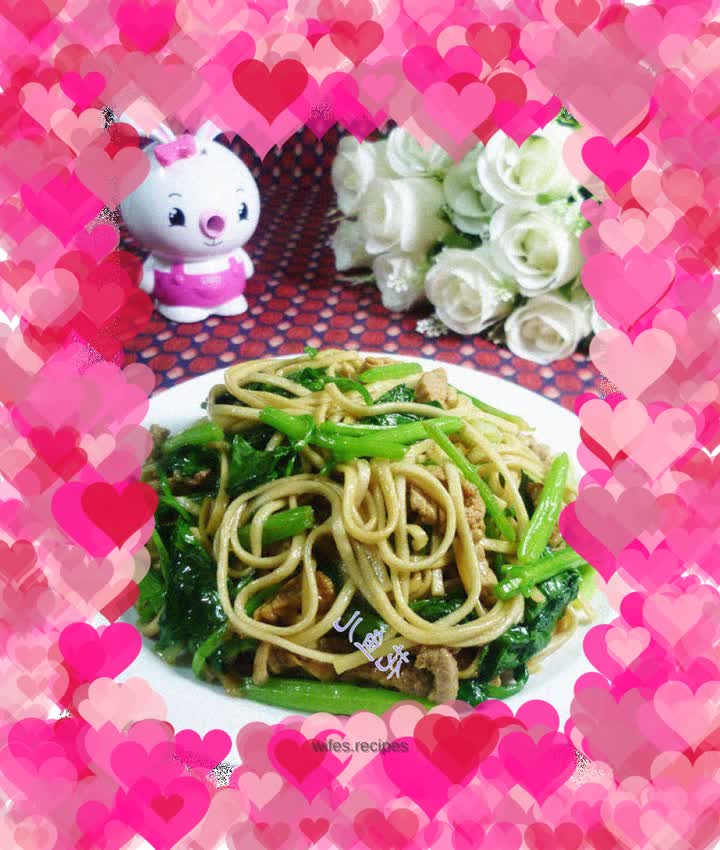 Stir-fried soba noodles with lean pork and celery