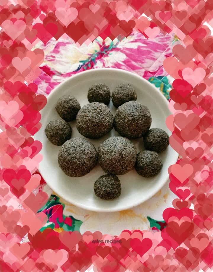Homemade black sesame filling