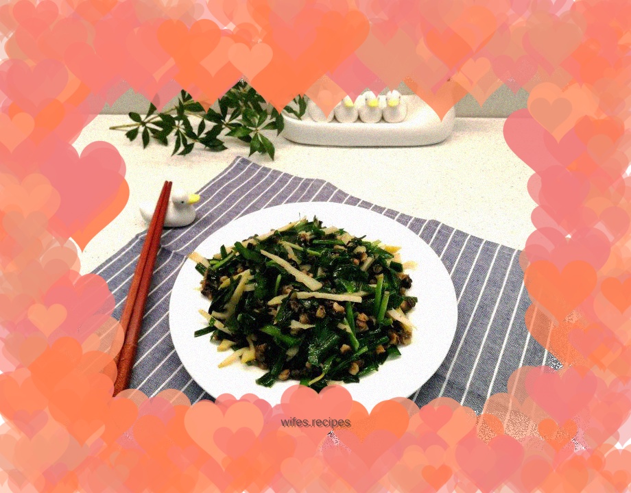 There’s no need to “squeeze” the snail meat when doing this~ Stir-fried snail meat with leeks