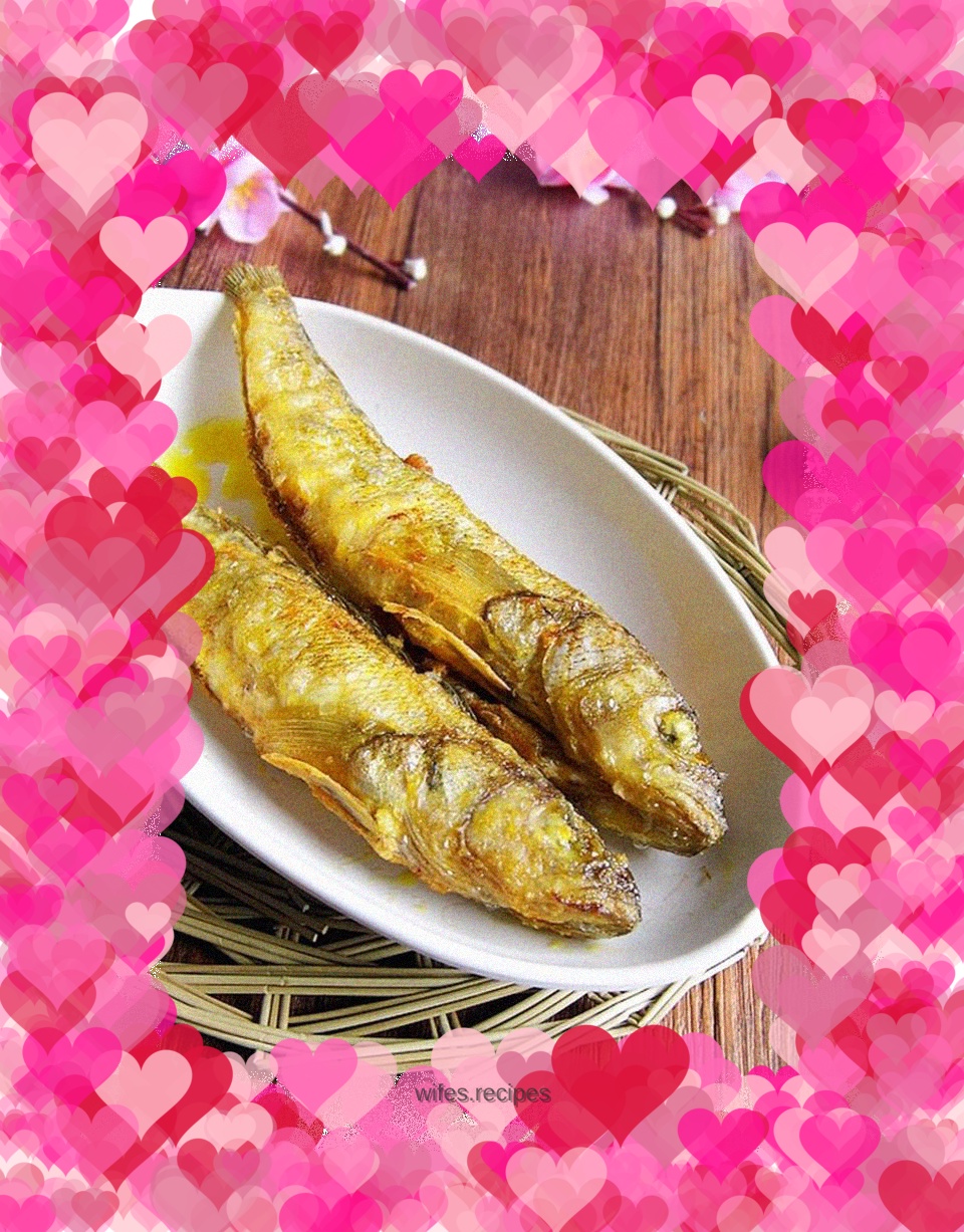 Dry fried Antarctic fish