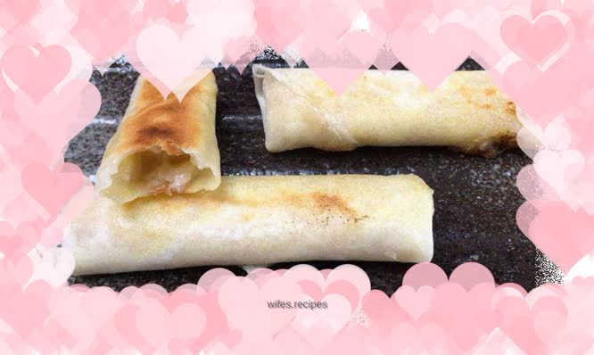 Eating spring rolls during the Spring Festival, banana spring rolls with zero failure, crispy and crumbly after one bite