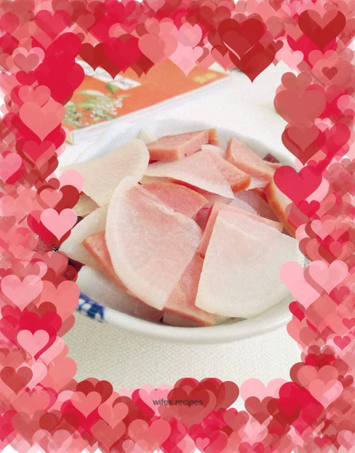 Stir-fried white radish with ham