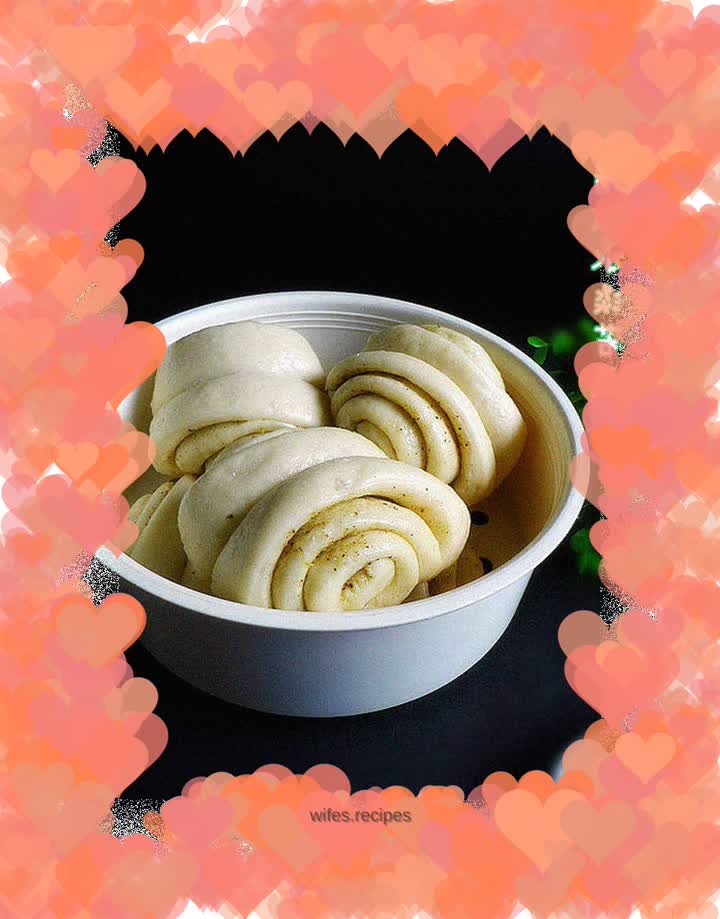 Sichuan style salt and pepper rolls