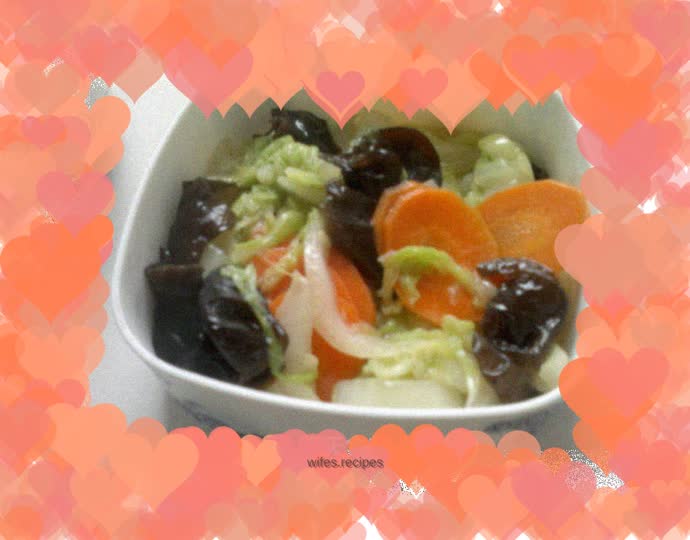 Stir-fried fungus with cabbage