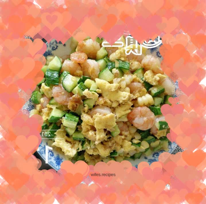 Fried cucumber, egg and corn kernels with shrimps
