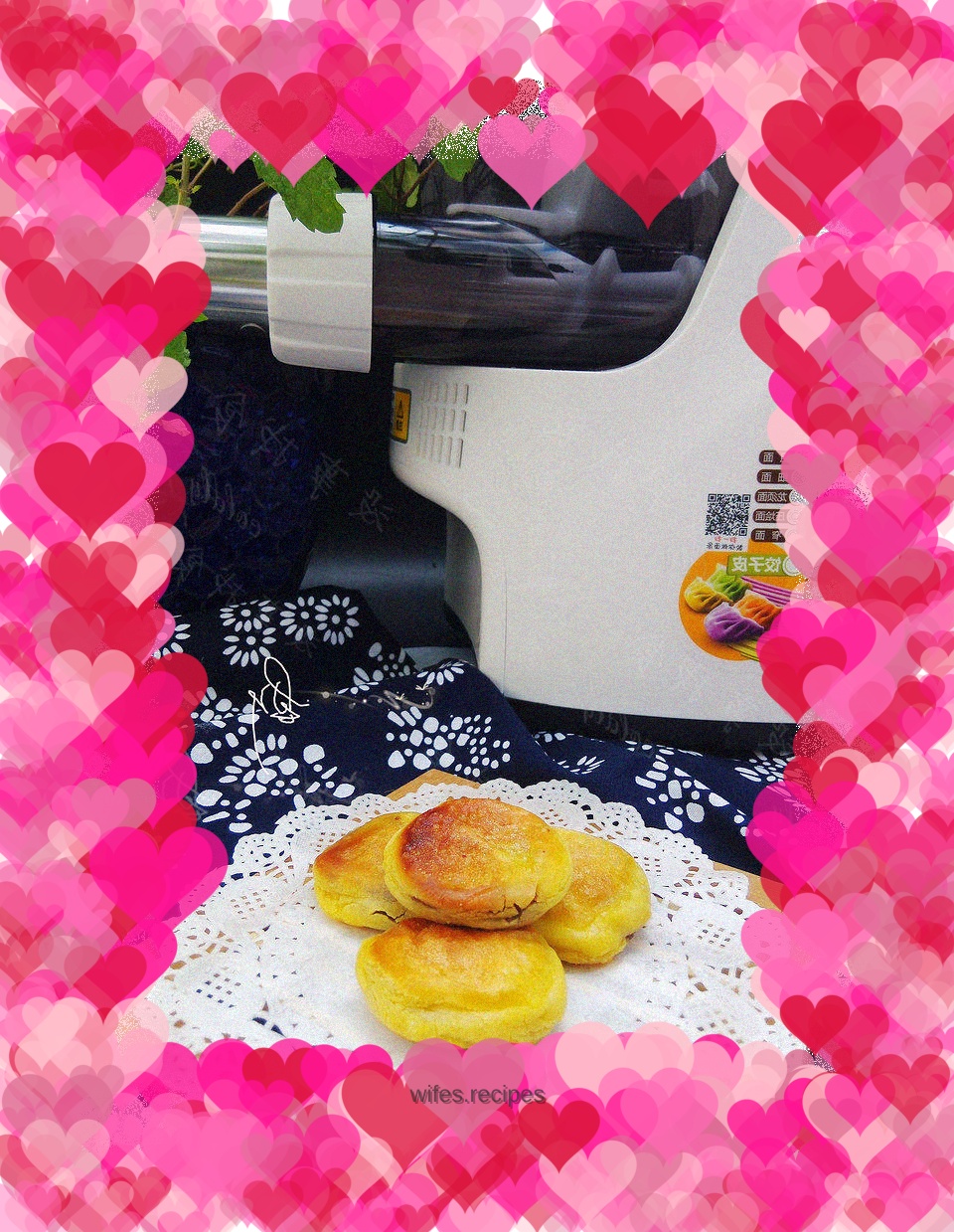 Noodle machine makes pumpkin pie