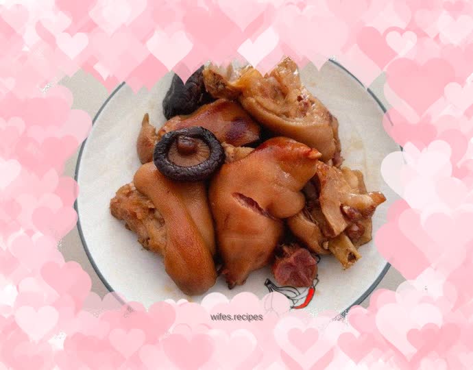 Braised pork trotters