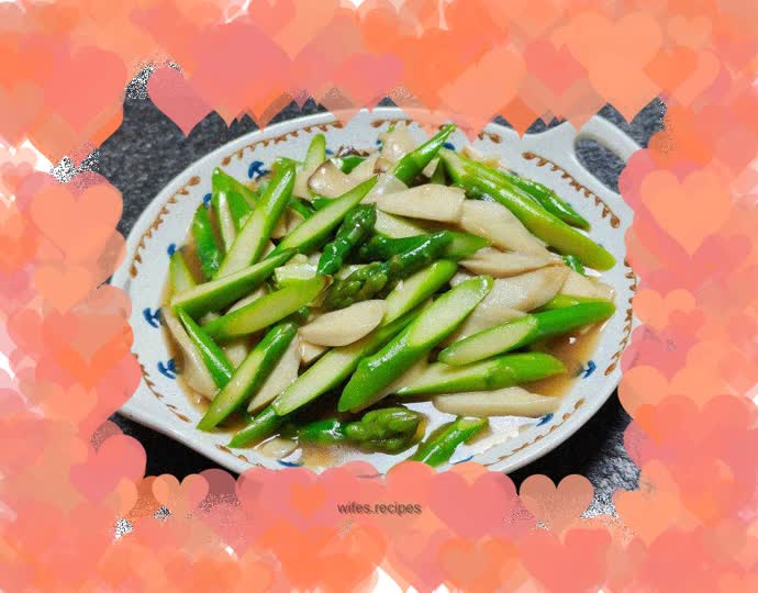 Stir-fried asparagus and king oyster mushrooms