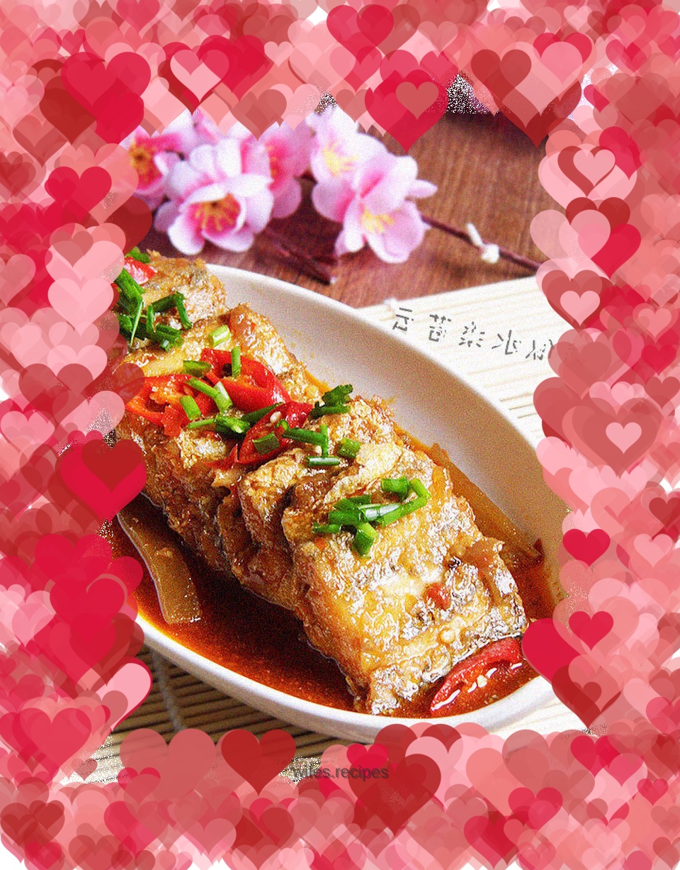 Braised hairtail with pickled pepper