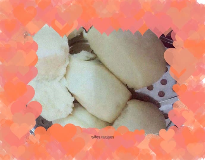 Milk steamed buns
