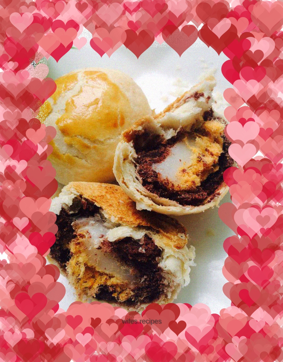 Q heart meat floss bean paste cake