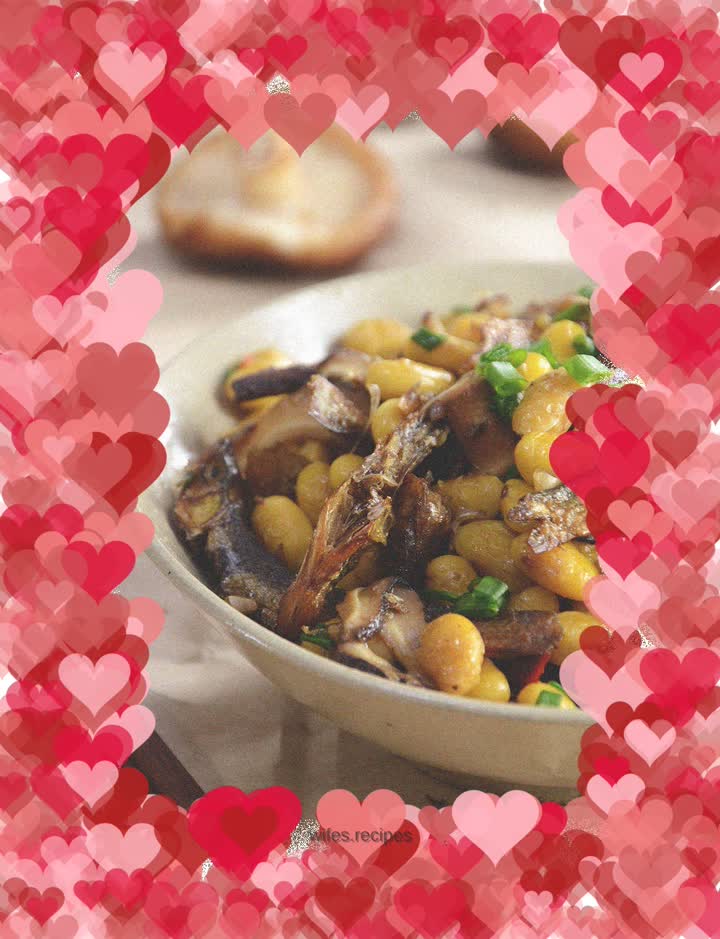 Weishan Commune Liuyang Cuisine: Braised Fish with Mushrooms and Soybeans