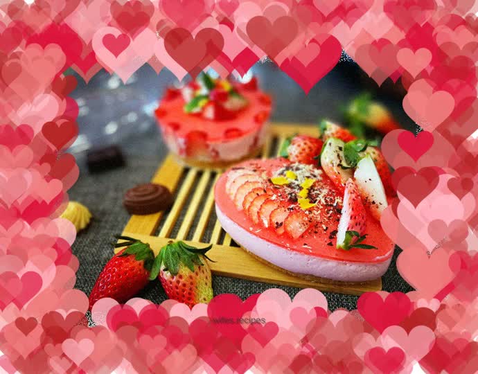 Strawberry mousse cake