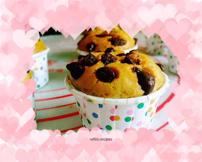 Banana Chocolate Chip Muffins