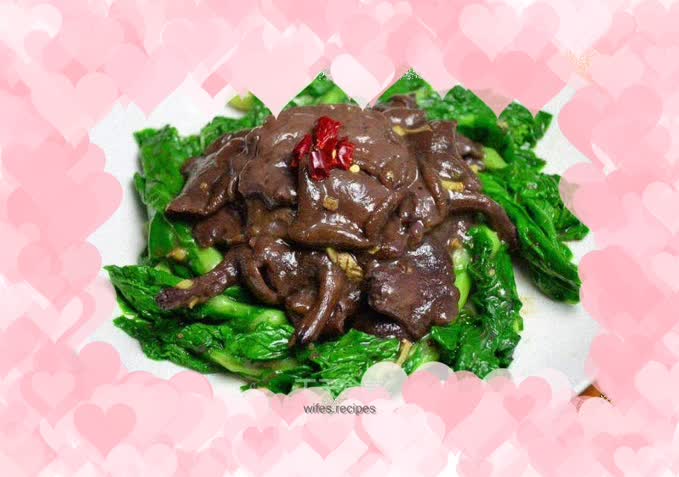 Stir-fried red milk porcini mushrooms