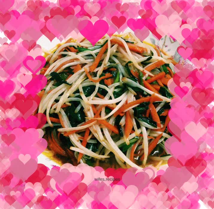 Oyster sauce, chives and bean sprouts