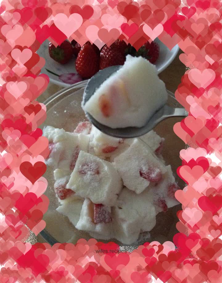 Strawberry milk cake