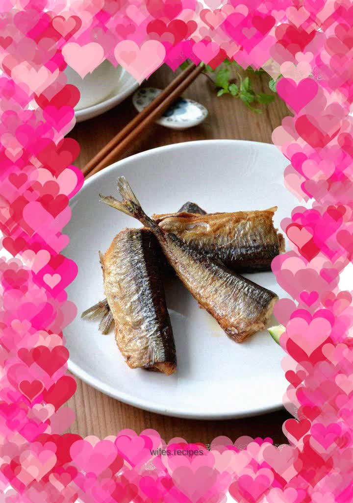 Dry fried saury