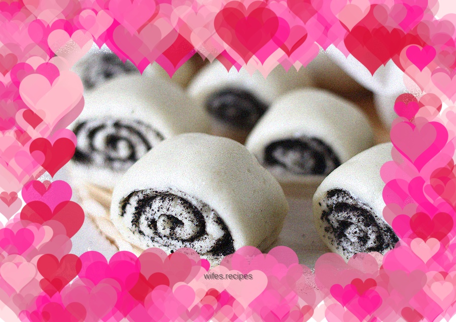 Black sesame steamed bun roll