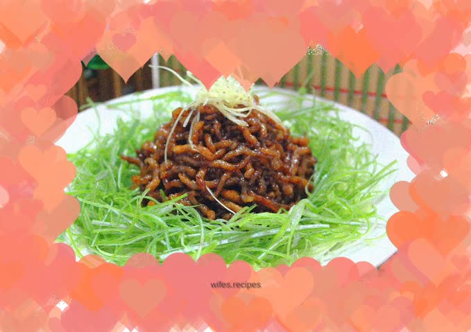 Famous dish - Qianjiang shredded pork