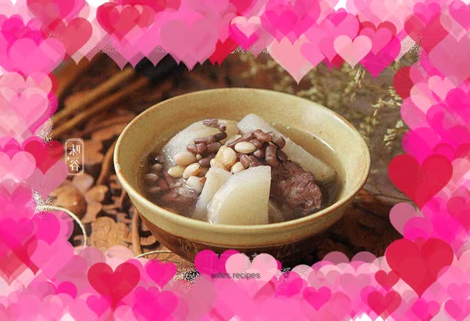 Heat-clearing and damp-removing Sage Pork Bone Soup