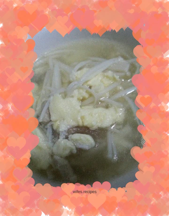 Lean meat and enoki mushroom egg soup