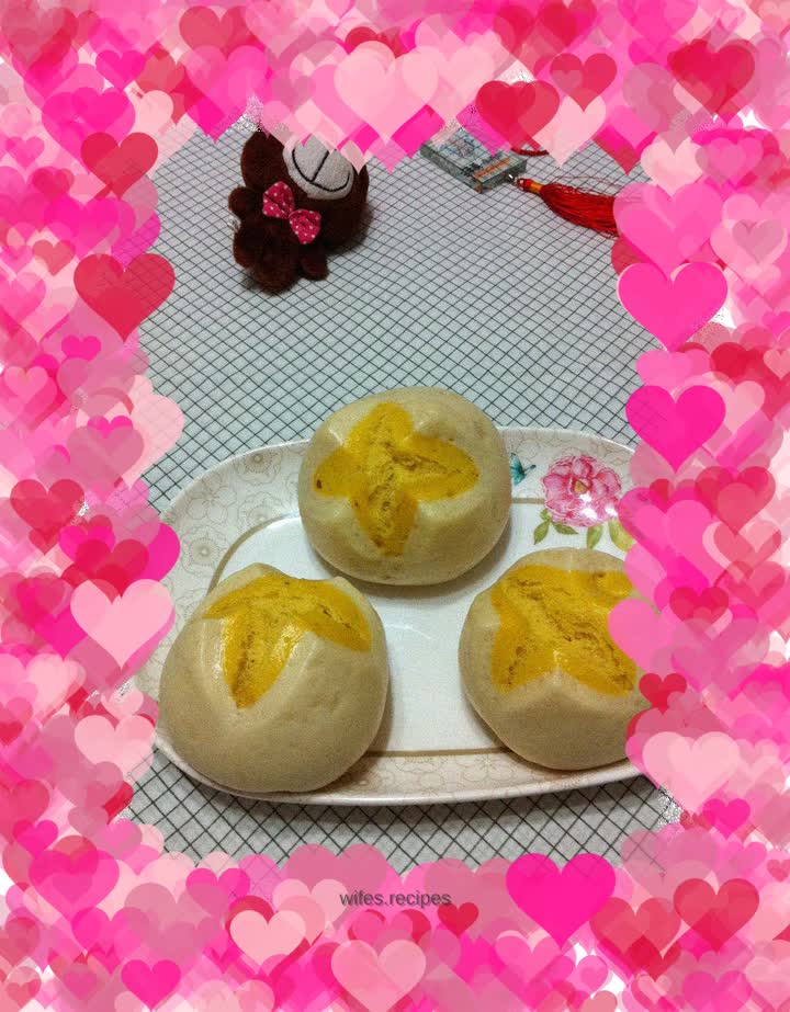 Pumpkin Blossom Steamed Buns