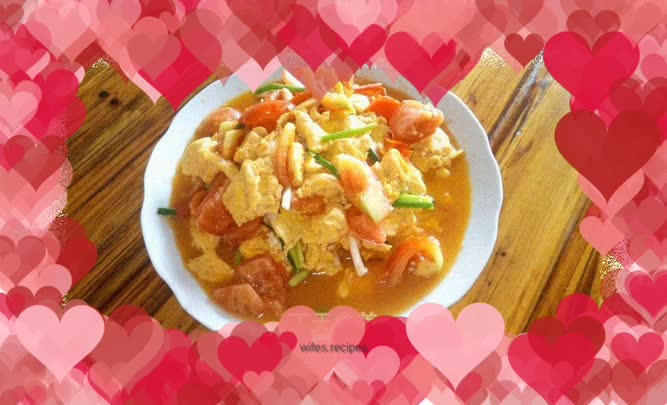 Scrambled eggs with tomatoes