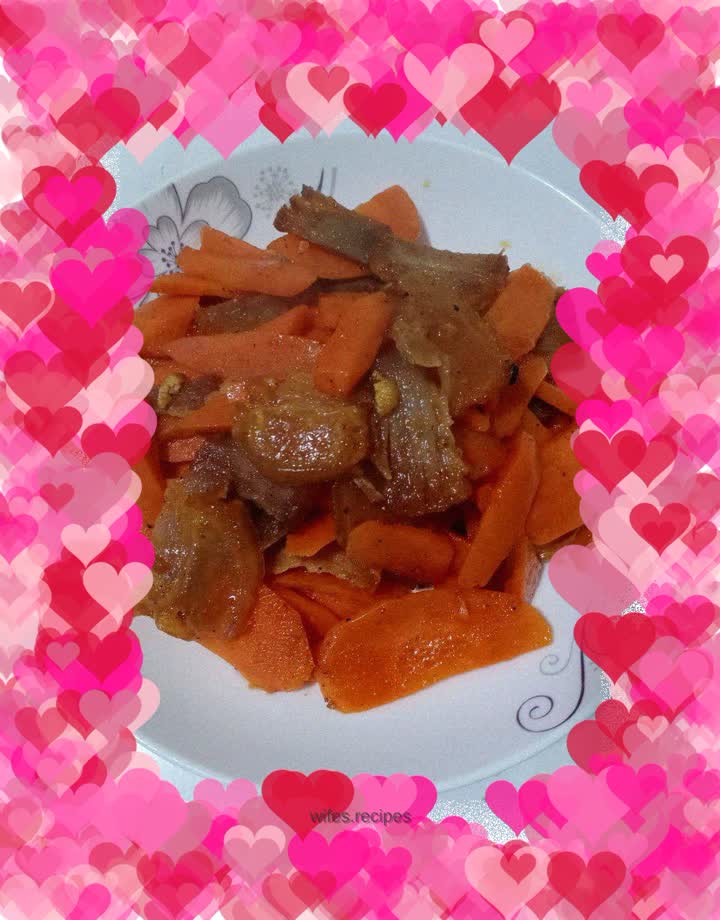 Stir-fried carrots with bacon