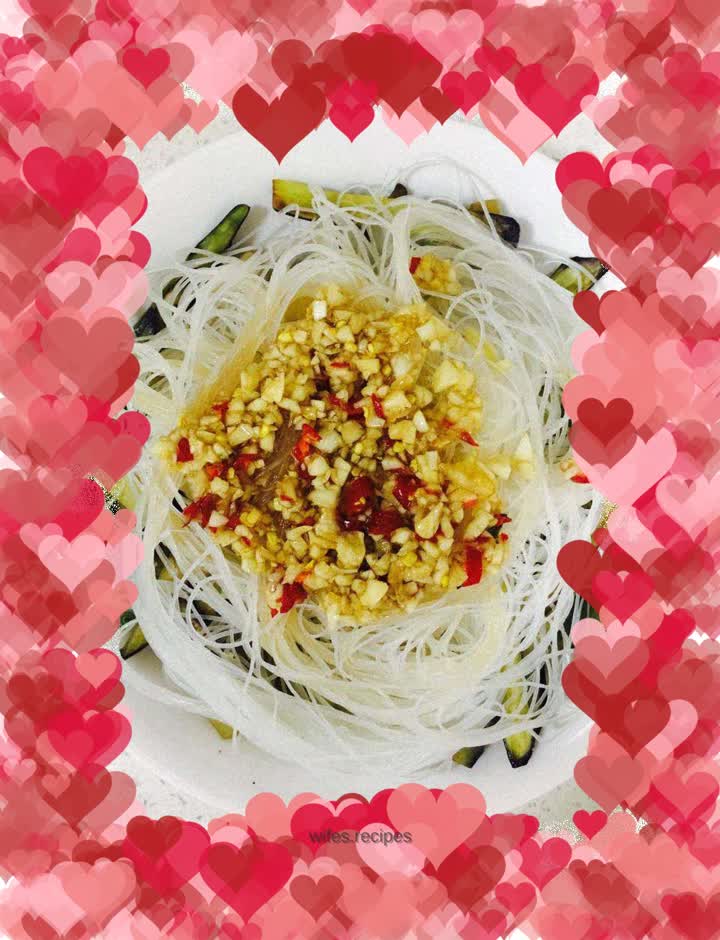 Steamed eggplant with garlic vermicelli