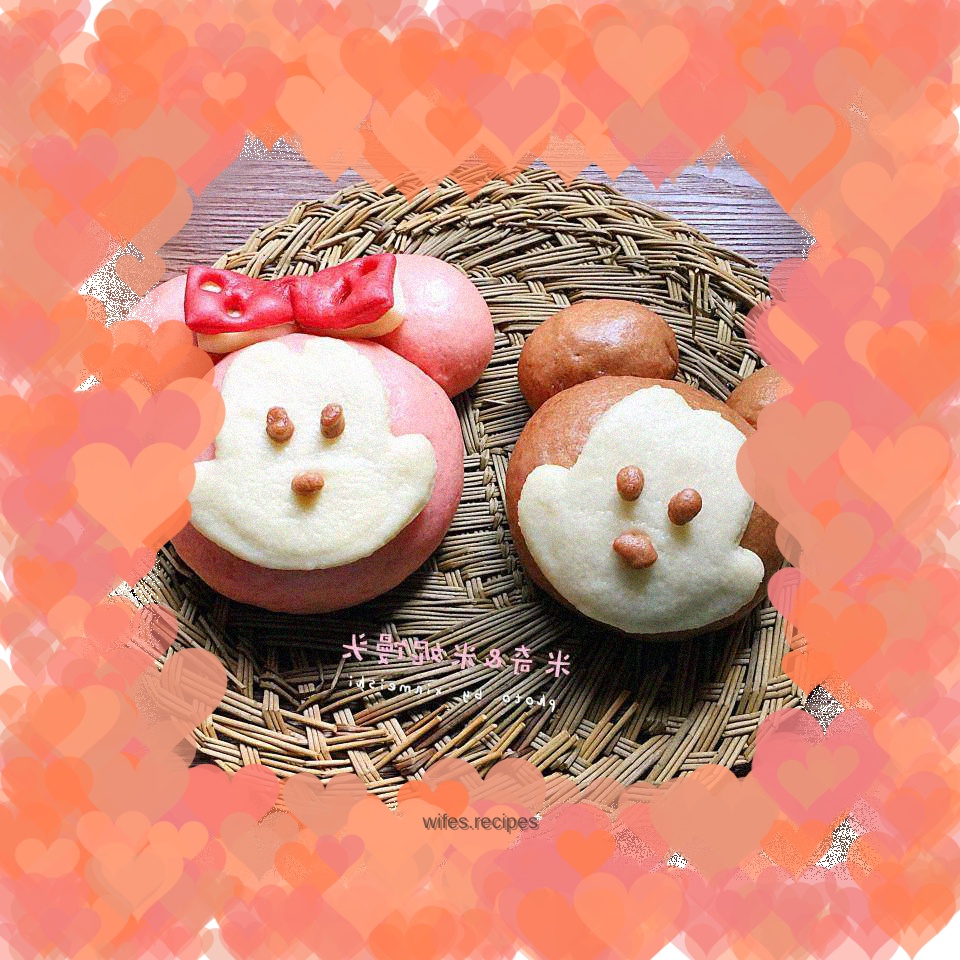 Mickey and Minnie Steamed Buns