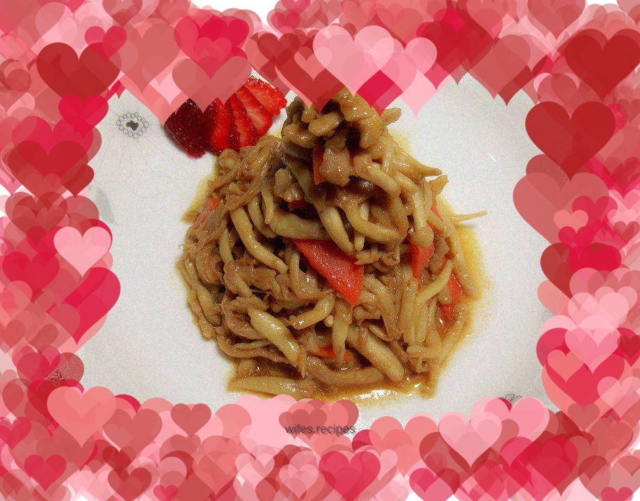 Stir-fried Shredded Pork with Seafood and Mushrooms