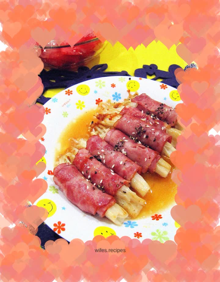 Bacon and Enoki Mushroom Rolls
