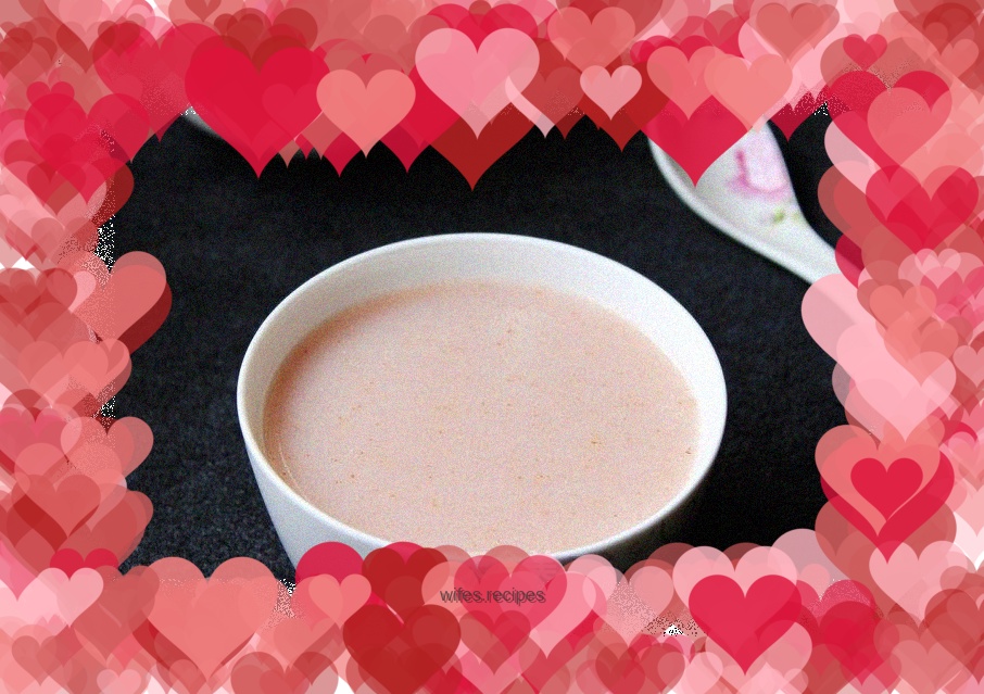 Red rice and white fungus soup