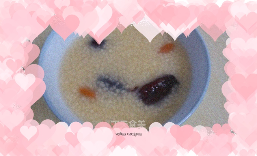 Red dates and millet porridge