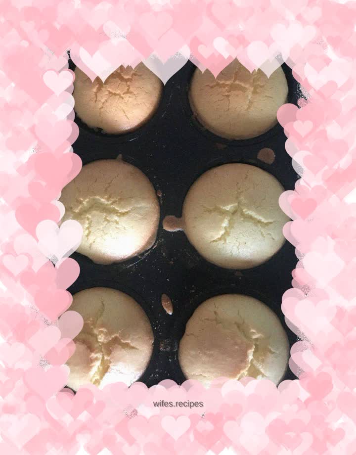 Sponge cup cake