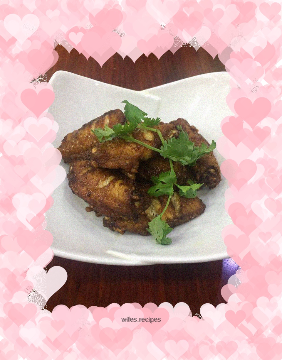 Fried chicken wings